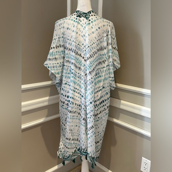 NWT Women’s Bohemian pattern print kimono - one size - Picture 3 of 6